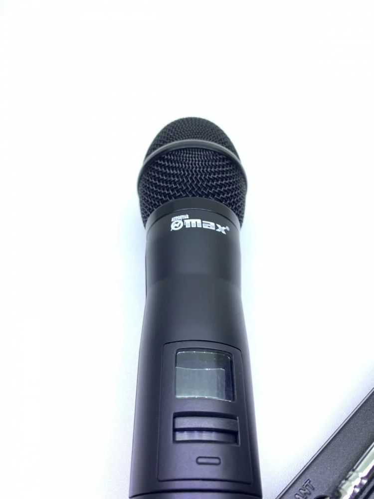 ميكرفون لاسلكي يدوي ماكس - ماكس
