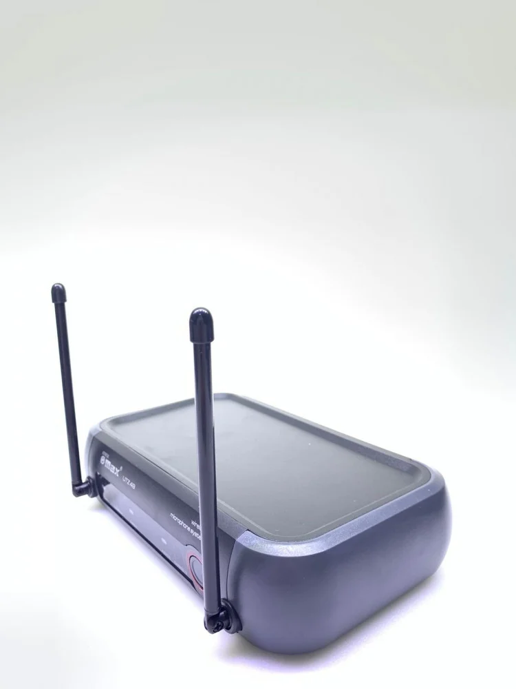 2 ميكرفون لاسلكي يدوي + جيب (علاق) - MAX